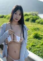 HornyCos - Busty Asian Teen Shows Off Beautiful Body Outdoors (Patreon)